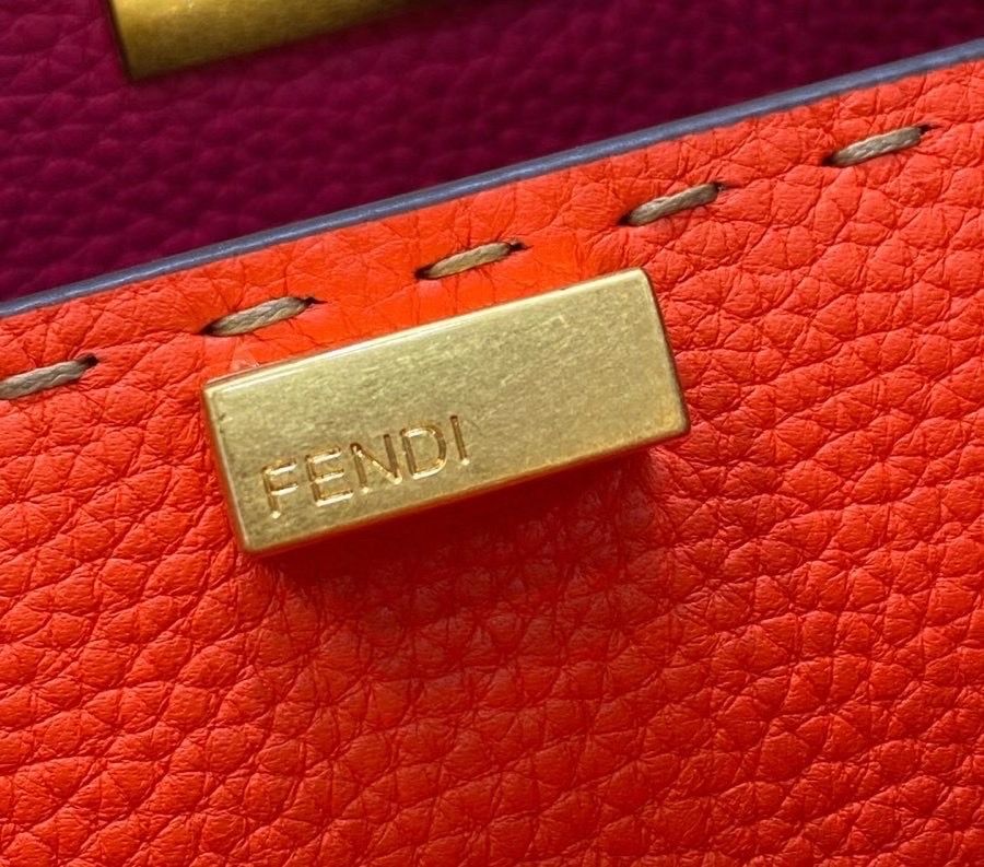 Fendi Peek-a-boo 27 cm