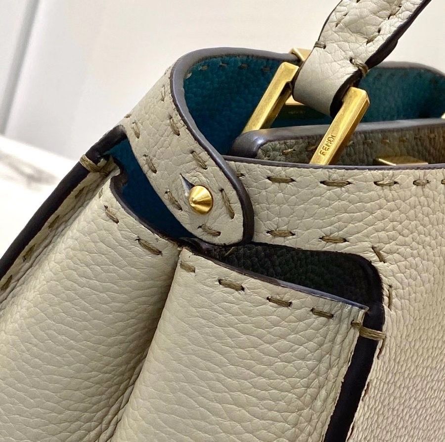 Fendi Peek-a-boo 27 cm