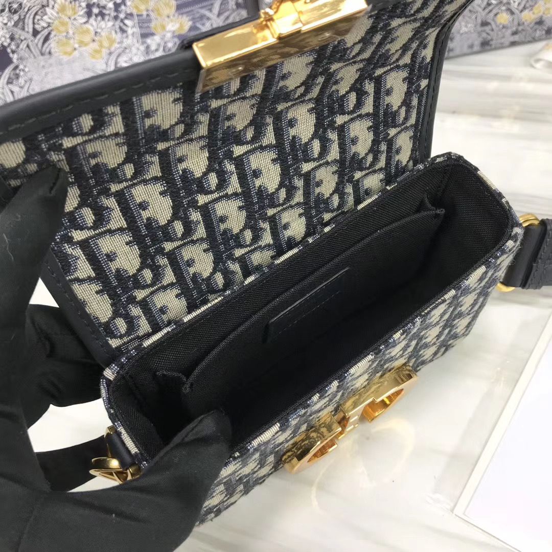 Dior Montaigne 30 Mini Box