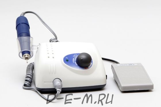 Аппарат Strong 210/105L для маникюра и педикюра с педалью в сумке