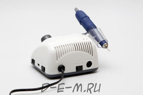 Аппарат Strong 210/105L для маникюра и педикюра с педалью в сумке