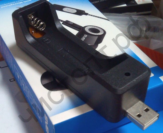 Заряд. уст-во BL-8803 1 аккум.18650 и подобных от USB в пакете