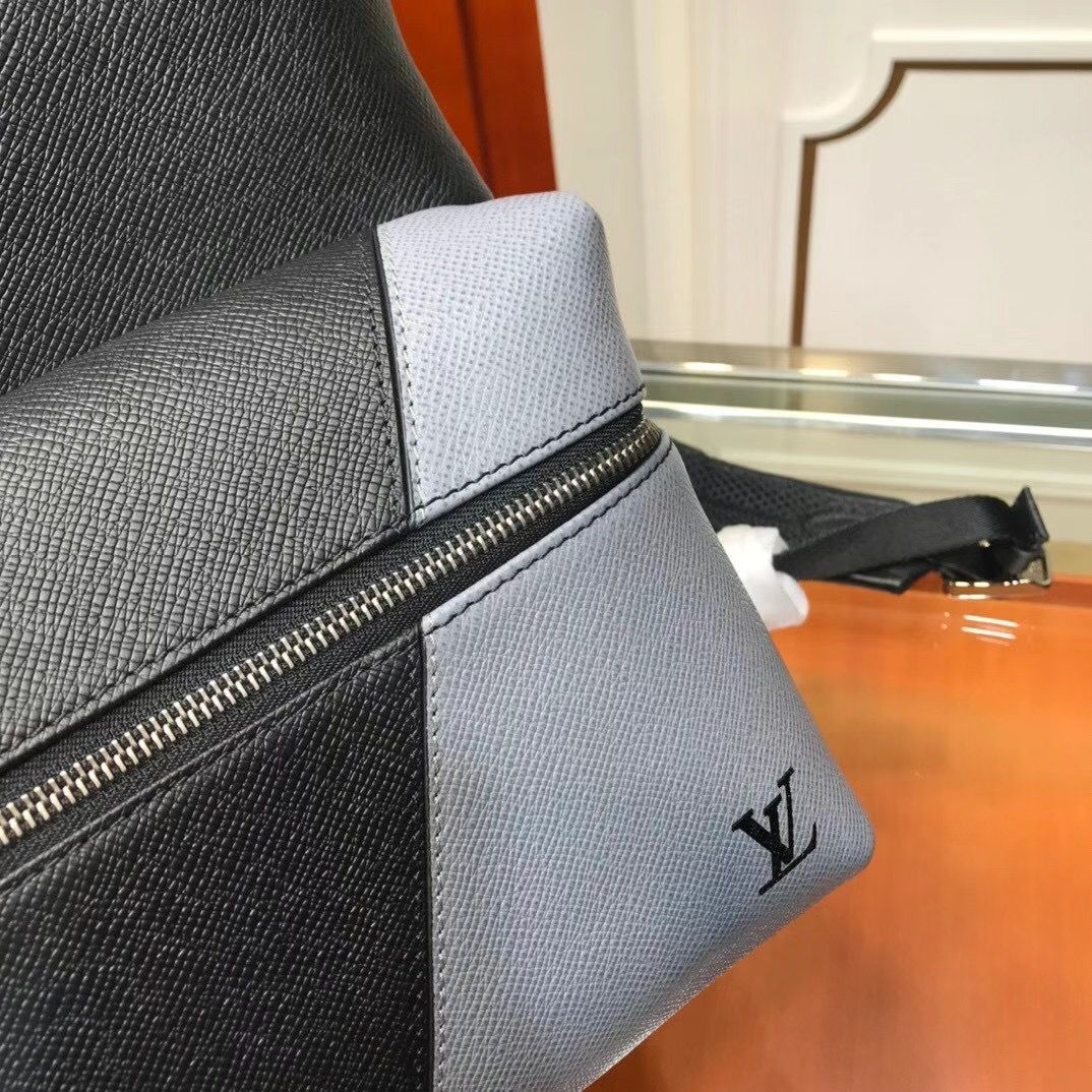 Рюкзак Louis Vuitton 37x40x20 cm