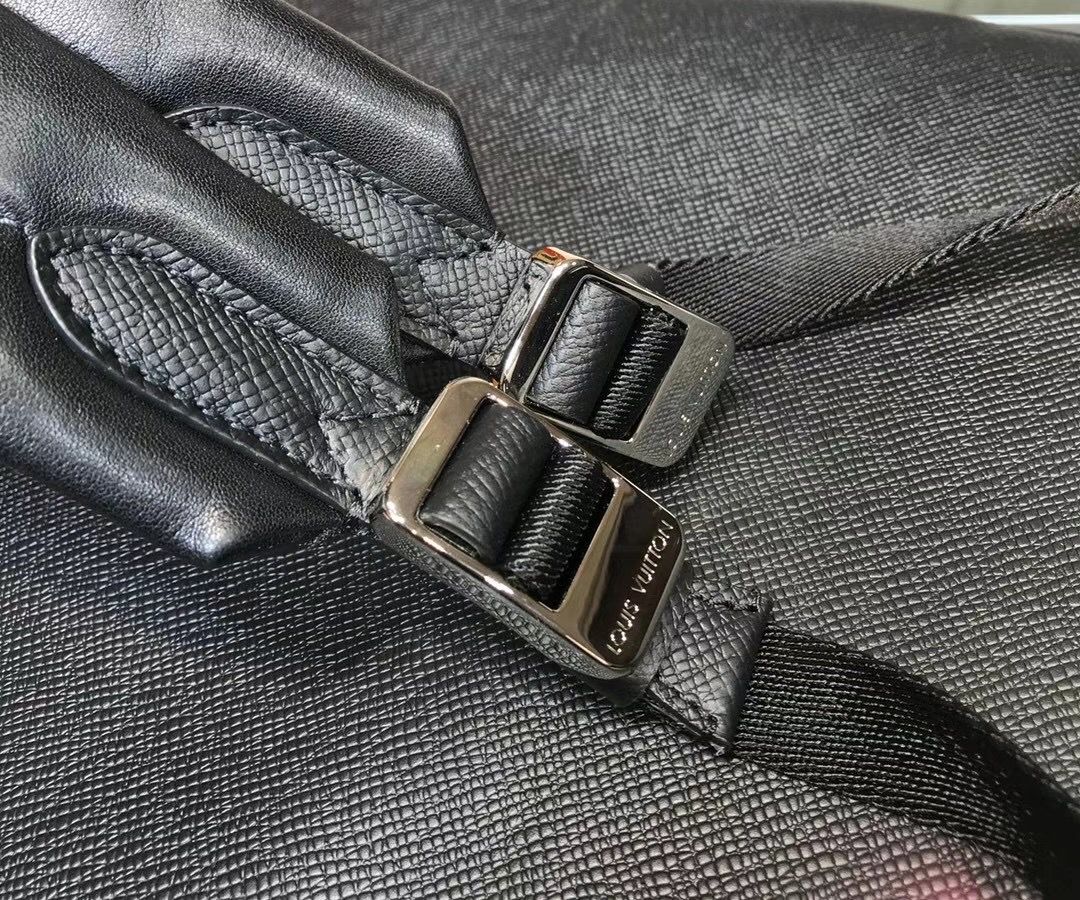 Рюкзак Louis Vuitton 37x40x20 cm