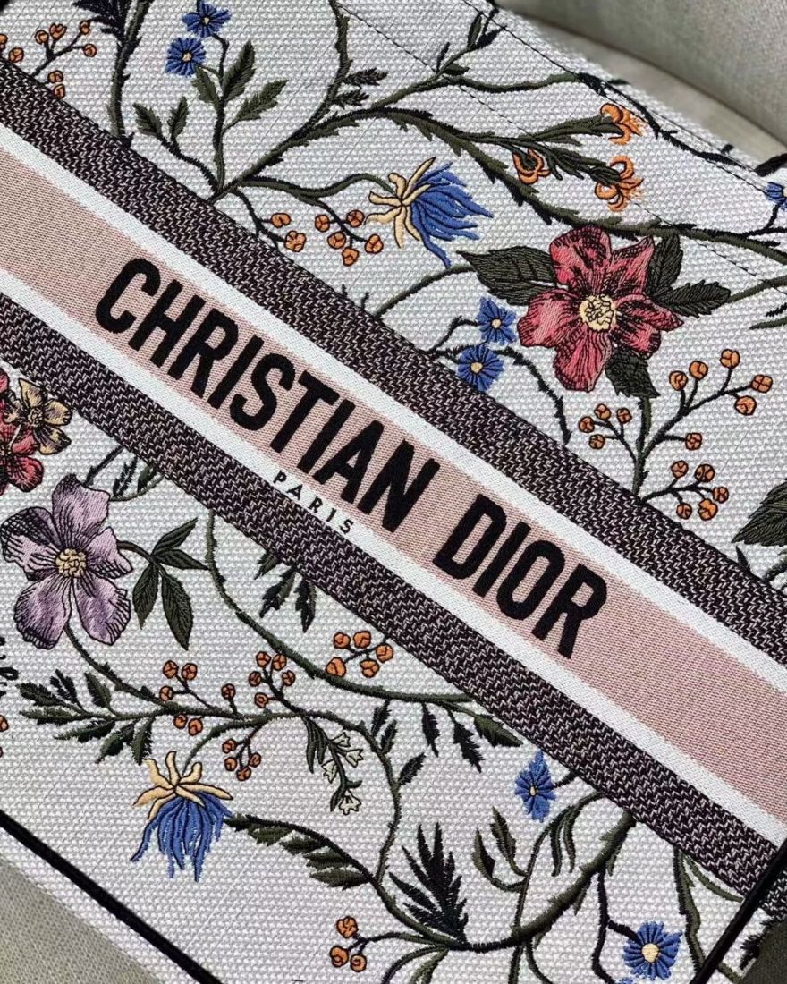 Dior Book Tote 41 cm