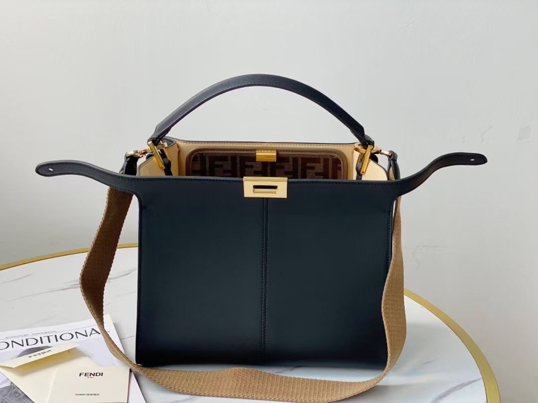 Fendi Peek-a-boo X-Lite 30х25х14 cm