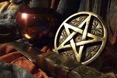 [Школа Таро Врата Изиды] Курс «Алтарная магия», полный курс 2019 года (Иссэт Котельникова)