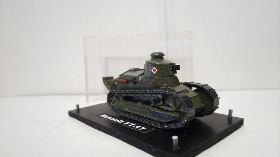 Французский танк Renault FT-17  (1/72)