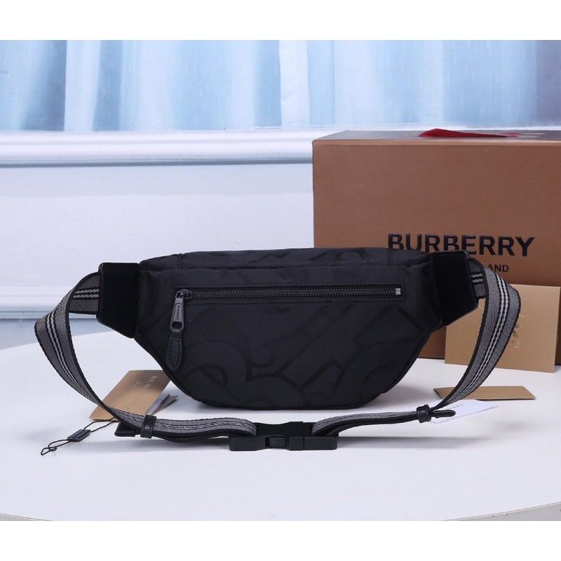 Burberry 31 * 16 * 7,5