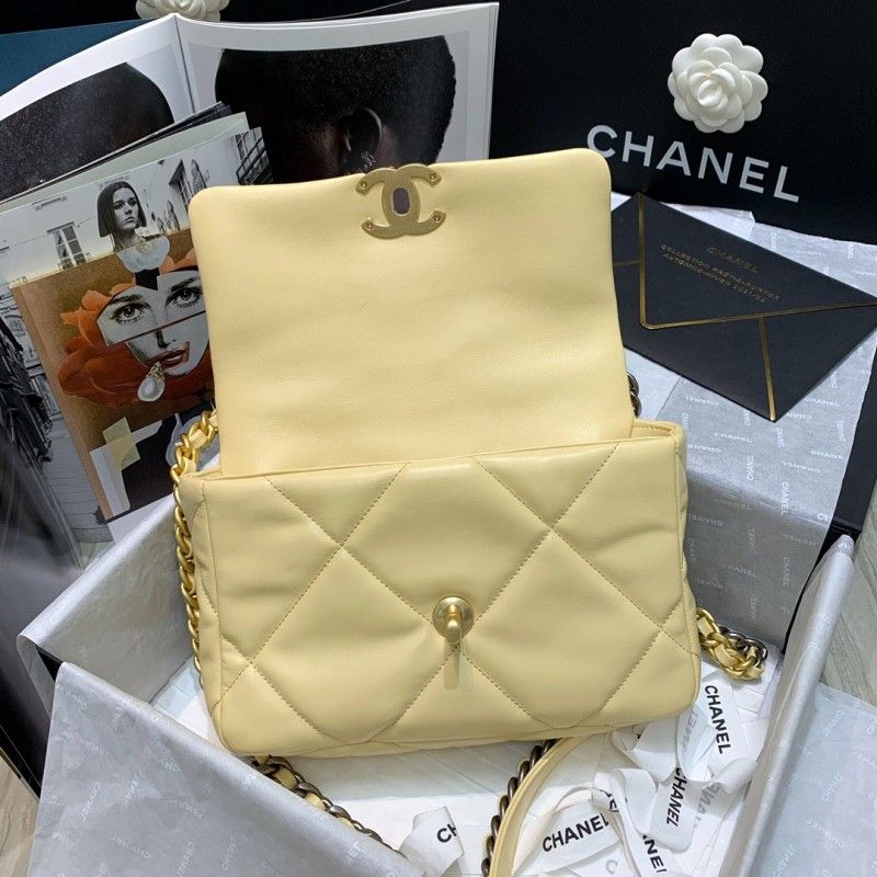 CHANEL 26 cm