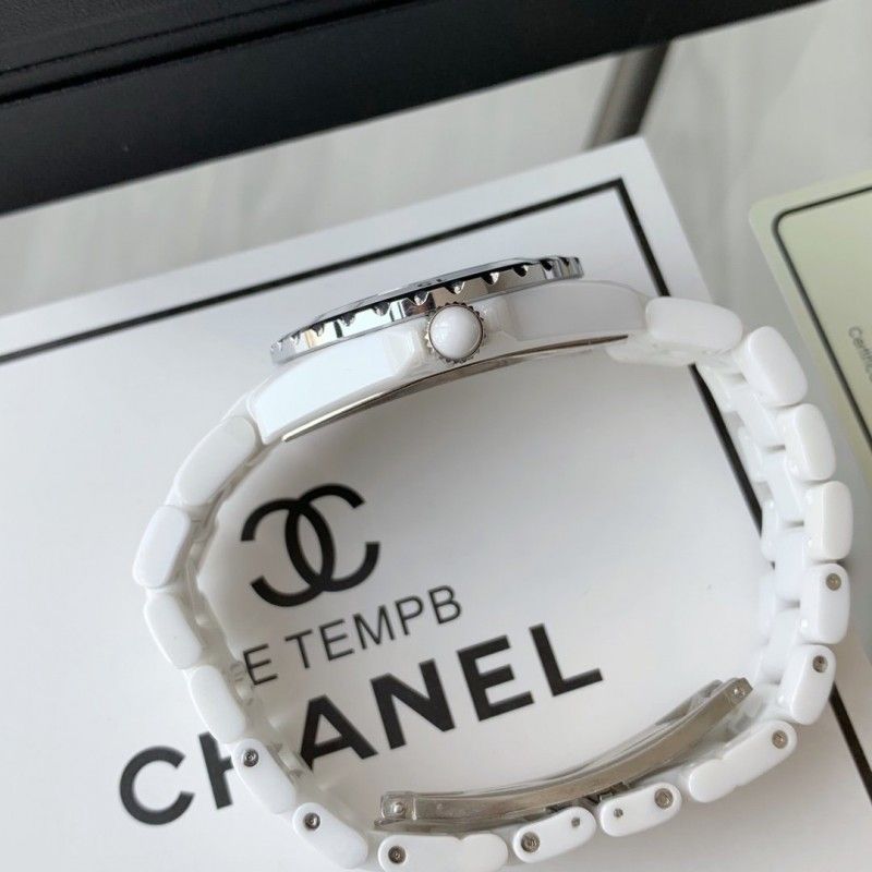 Часы CHANEL J12