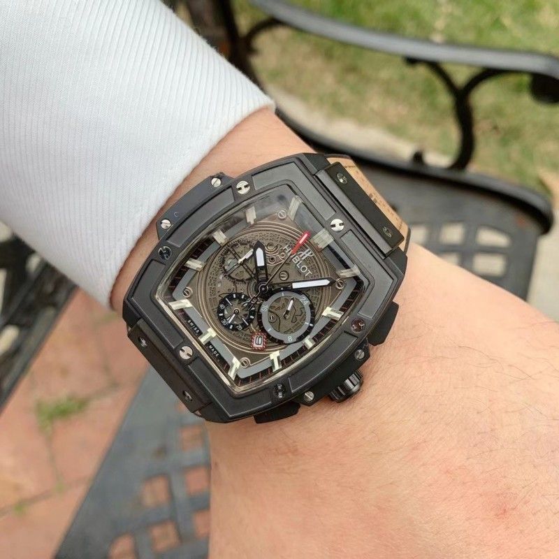 Часы HUBLOT
