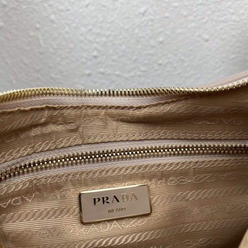 PRADA 24*17*7 cm