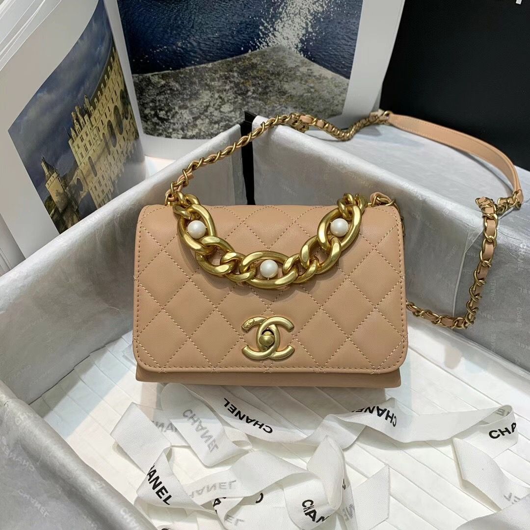 Chanel  18x12x8 cm