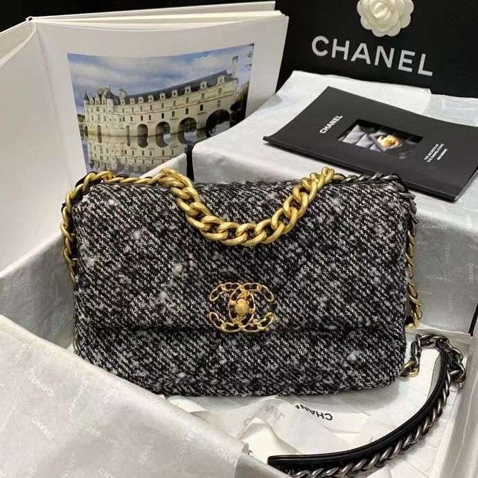 Chanel C Logo 26 cm