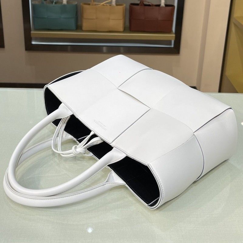 Bottega Veneta Arco Tote 30х20х11,5 cm