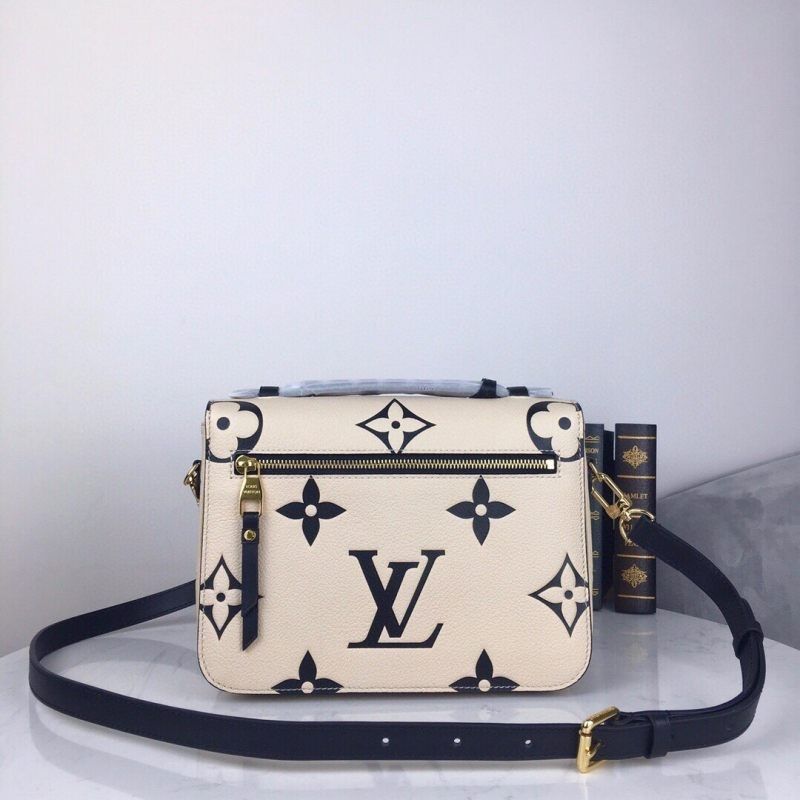 LOUIS VUITTON POCHETTE METIS
