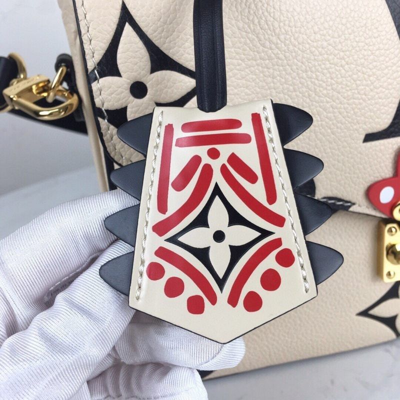LOUIS VUITTON POCHETTE METIS