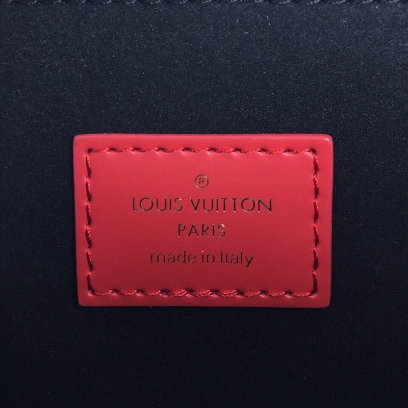 LOUIS VUITTON POCHETTE METIS