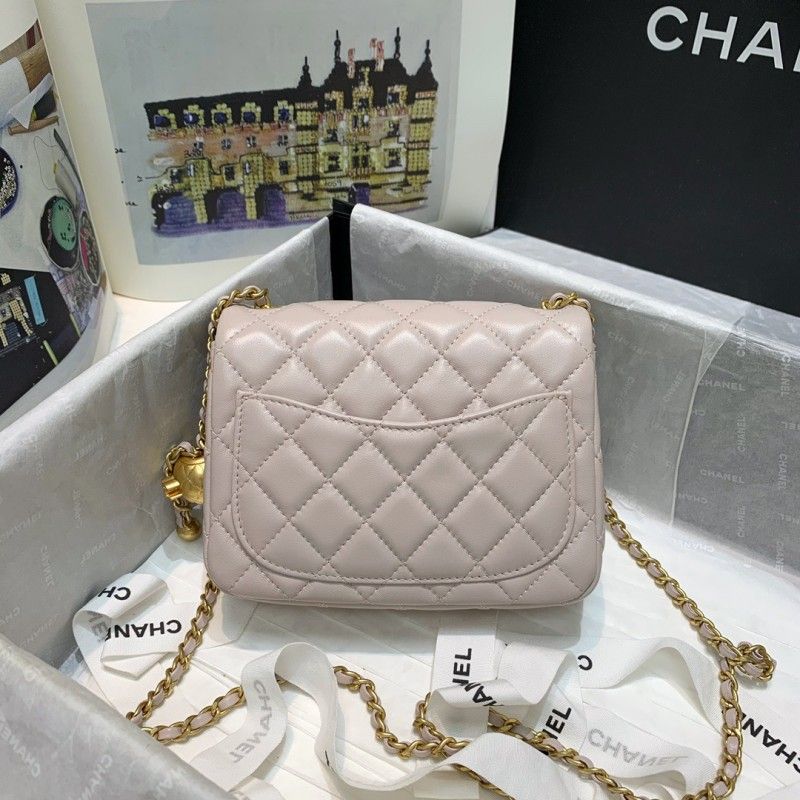 CHANEL 20 cm