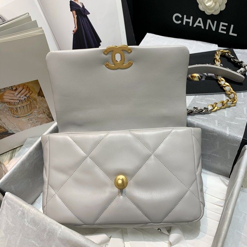 CHANEL 26x16x9cm