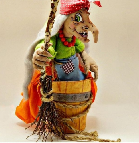 Запись мастер-класса «Бабка Ёжка» в технике грунтованный текстиль (Тамара Фунтикова)