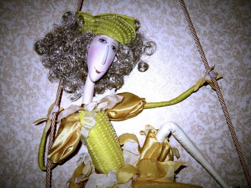 Закрытый мастер-класс 'Каркасная текстильная куколка на качелях' (Мария Воробьева)