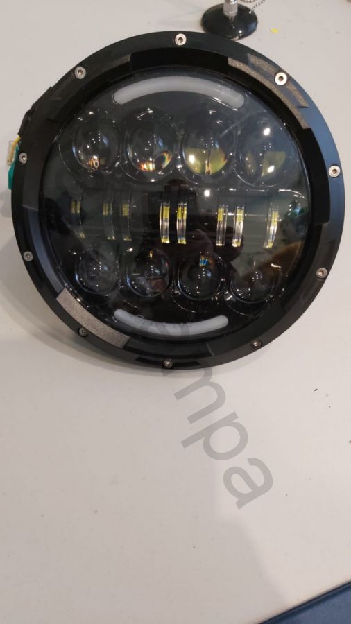 Светодиодные фары на Ниву