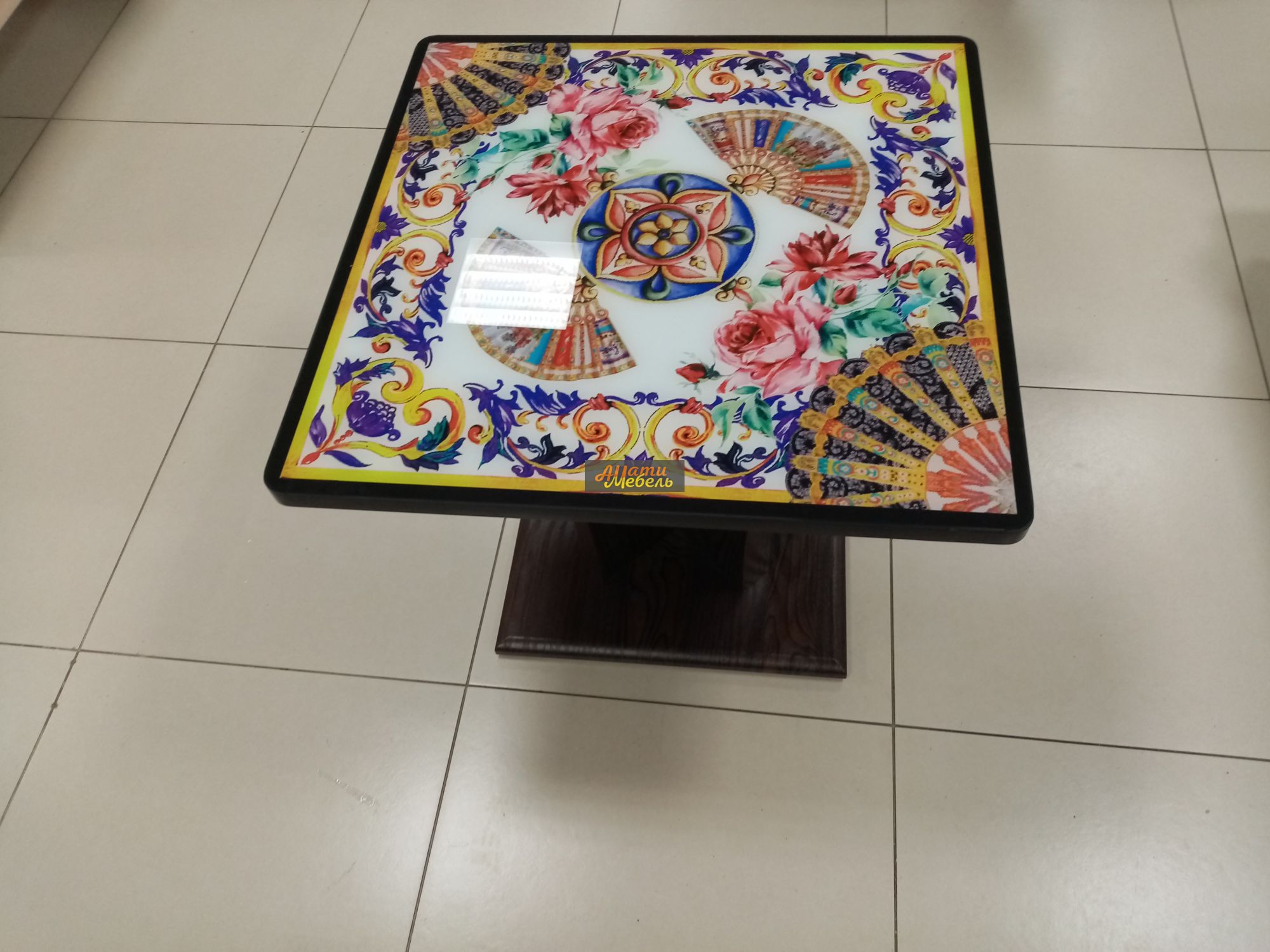 журнальный стол