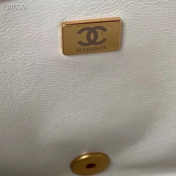 Chanel 22 cm