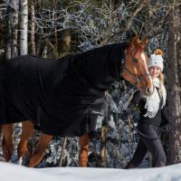 Флисовая попона с полной шеей BACK on TRACK