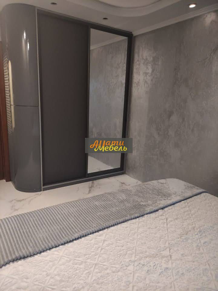 шкаф с радиусным элементом ,с фрезой волна за 118103.56 ₽