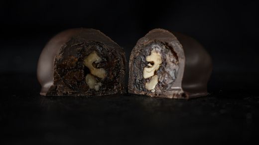 Конфеты Курага с грецким орехом 1уп*1кг Конфеты Курага с грецким орехом 1уп*1кг