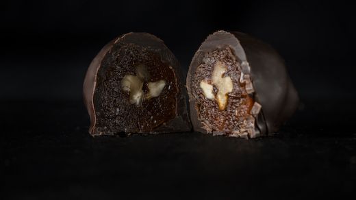 Конфеты Персик с грецким орехом 1уп*1кг Конфеты Персик с грецким орехом 1уп*1кг