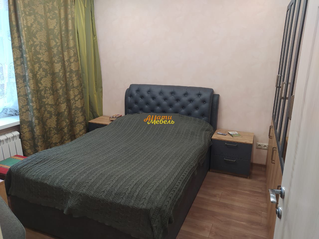 кровать адель 1400*2000 с п/м ,матрас, 2  тумбы)