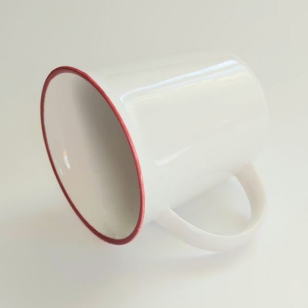 Кружка Nostalgie с красным ободком