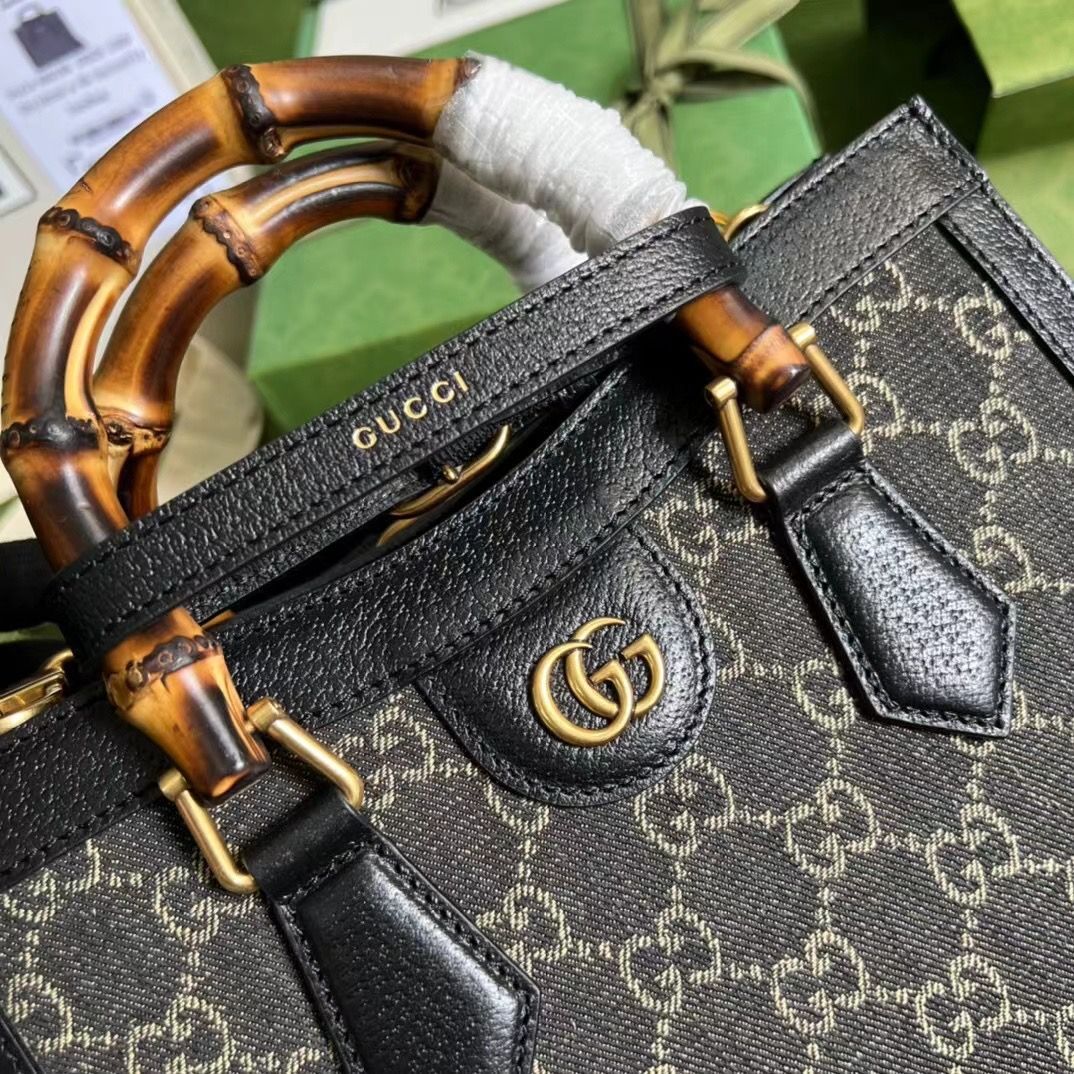 Gucci Diana 28 cm