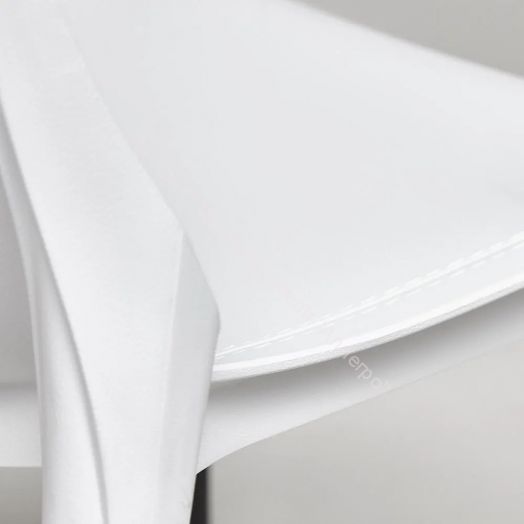 Стул GENIUS (mod 75) металл/пластик, белый/черные ножки