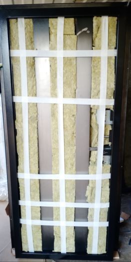 Входная дверь Лабиринт Лайн WHITE 19 с Зеркалом Грей софт горизонтальная