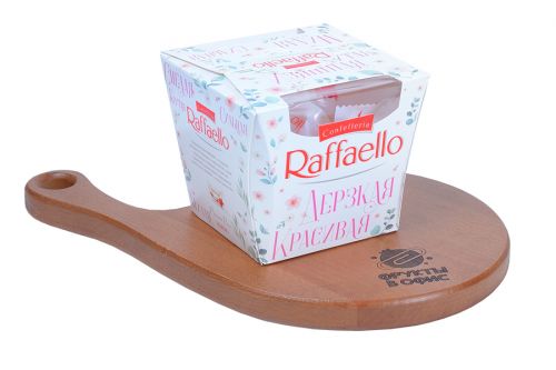 Конфеты Raffaello с цельным миндальным орехом в кокосовой обсыпке, 150г