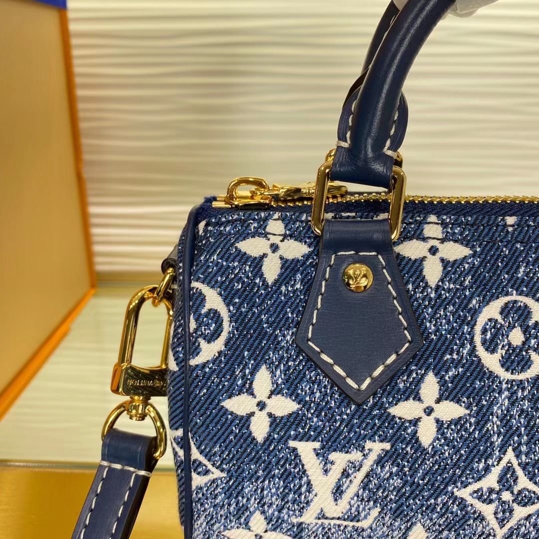 Louis Vuitton Nano Speedy 16 cm