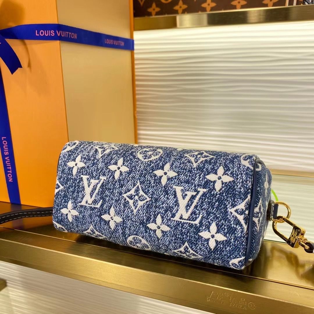 Louis Vuitton Nano Speedy 16 cm