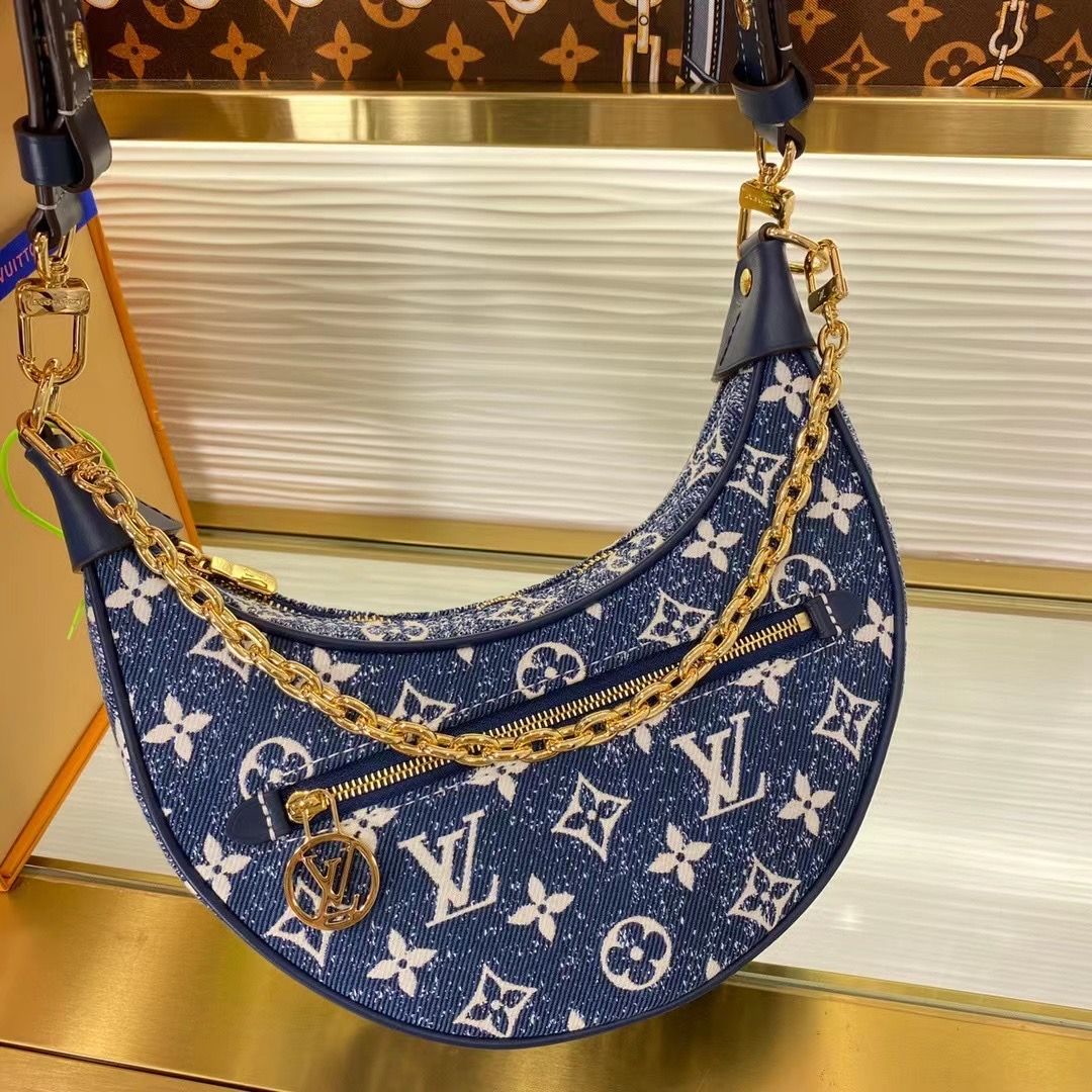 Louis Vuitton Loop 23x13x6 cm