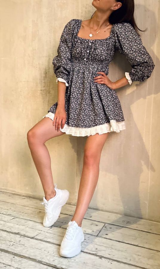 Платье Babydoll в цветочек с кружевом