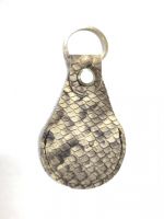 Брелок кожаный, цвет рептилия