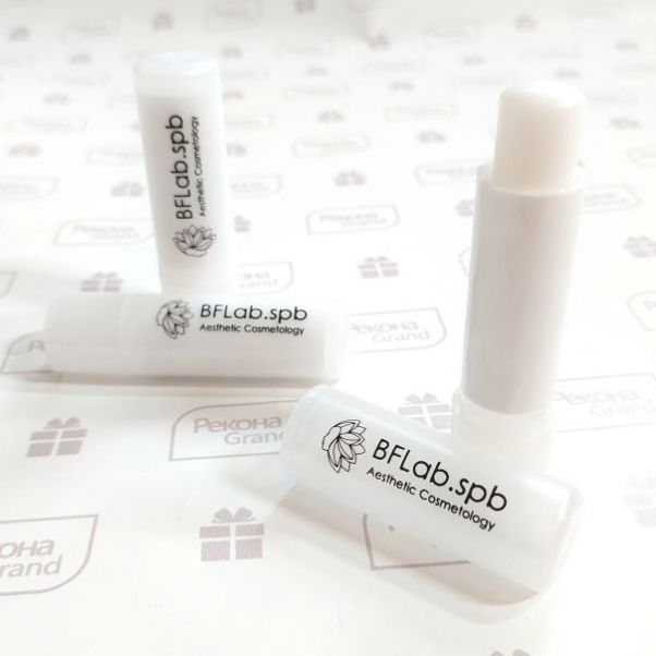 Помады с логотипом BFLAb