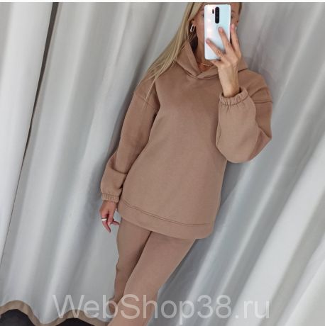 Бежевый утепленный костюм на флисе