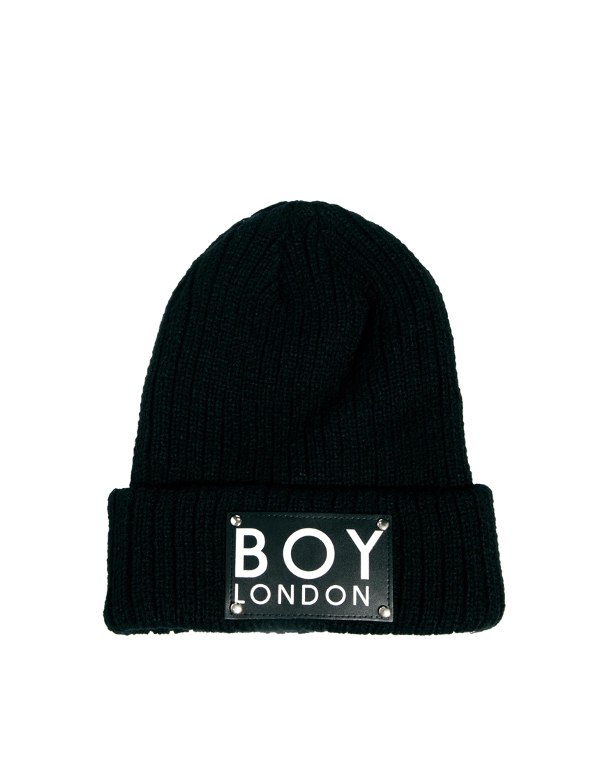 Шапка-бини с нашивкой Boy London