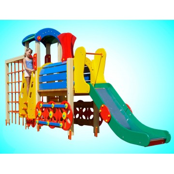 Паровозик с горкой и лазом