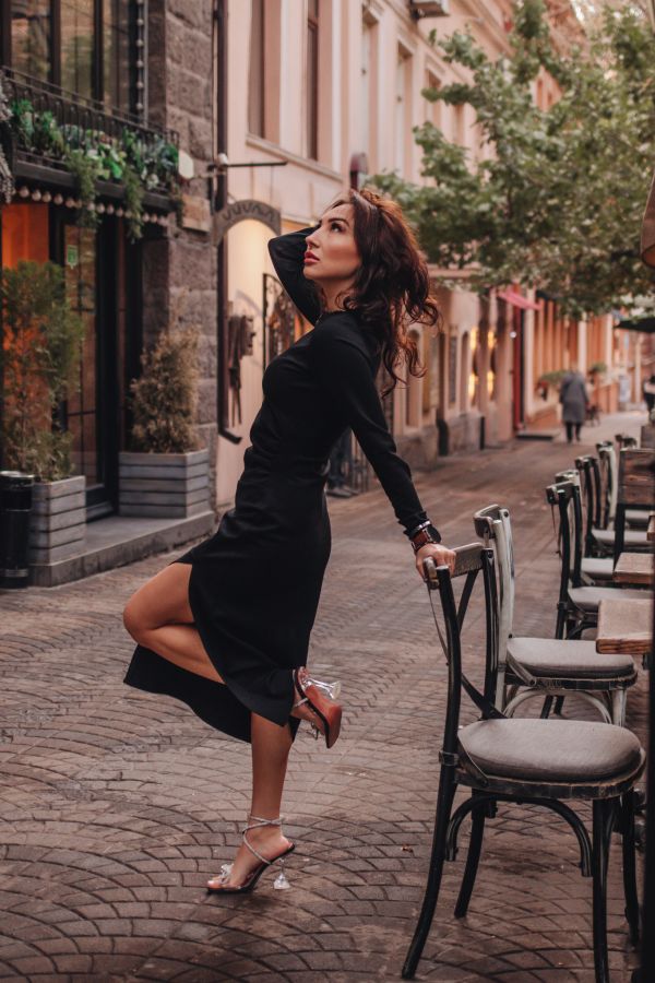 Платье Forza с разрезом черное